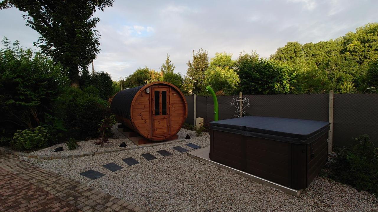 Le Manoir De Louviers Exterior foto